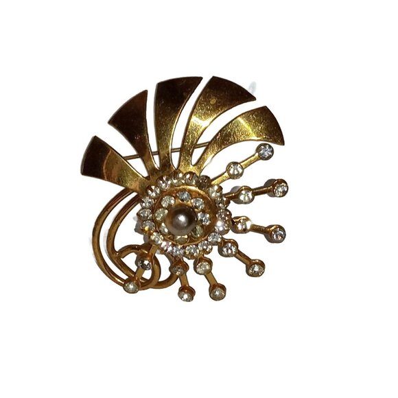 Unique Mid Century Gold Tone Metal Rhinestone Brooch - Picture 8 of 8